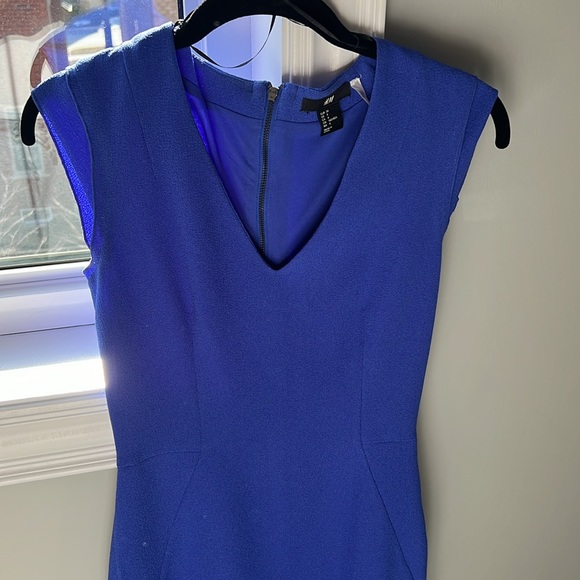 H&M size 4 v neck dress - Picture 4 of 8